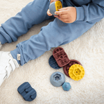 Qormi speelset blauw in actie met kindje. 